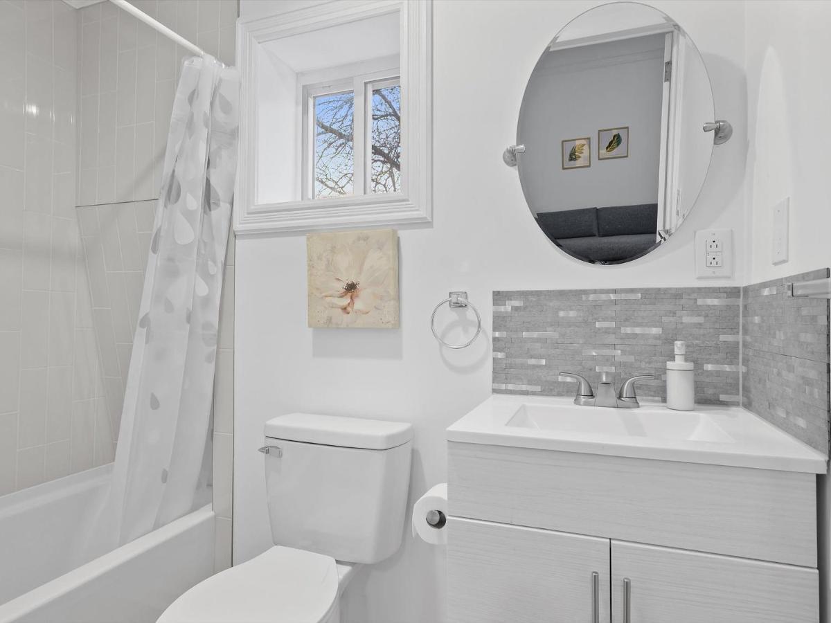 Habitación en casa particular Bloomfield/shadyside @e Stylish And Modern Private Bedroom With Shared Bathroom Pittsburgh