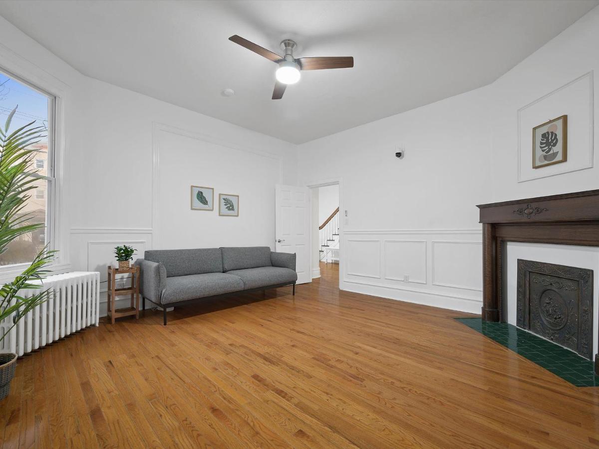 Habitación en casa particular Bloomfield/shadyside @e Stylish And Modern Private Bedroom With Shared Bathroom Pittsburgh