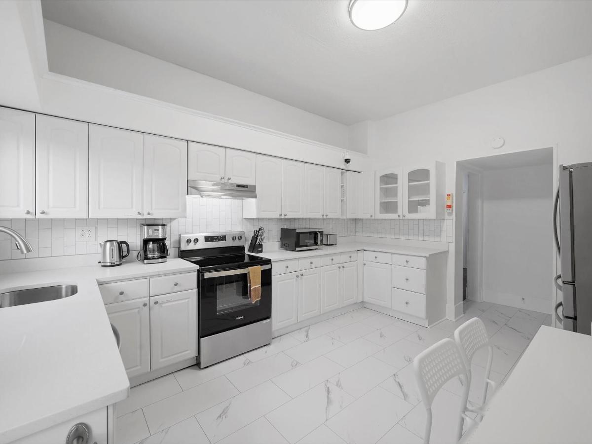 Bloomfield/shadyside @e Stylish And Modern Private Bedroom With Shared Bathroom Habitación en casa particular *